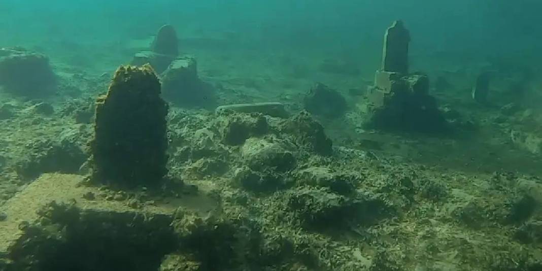 Su altında 2.400 yıllık tarih yatıyor: Cami, medrese, hamam… 1